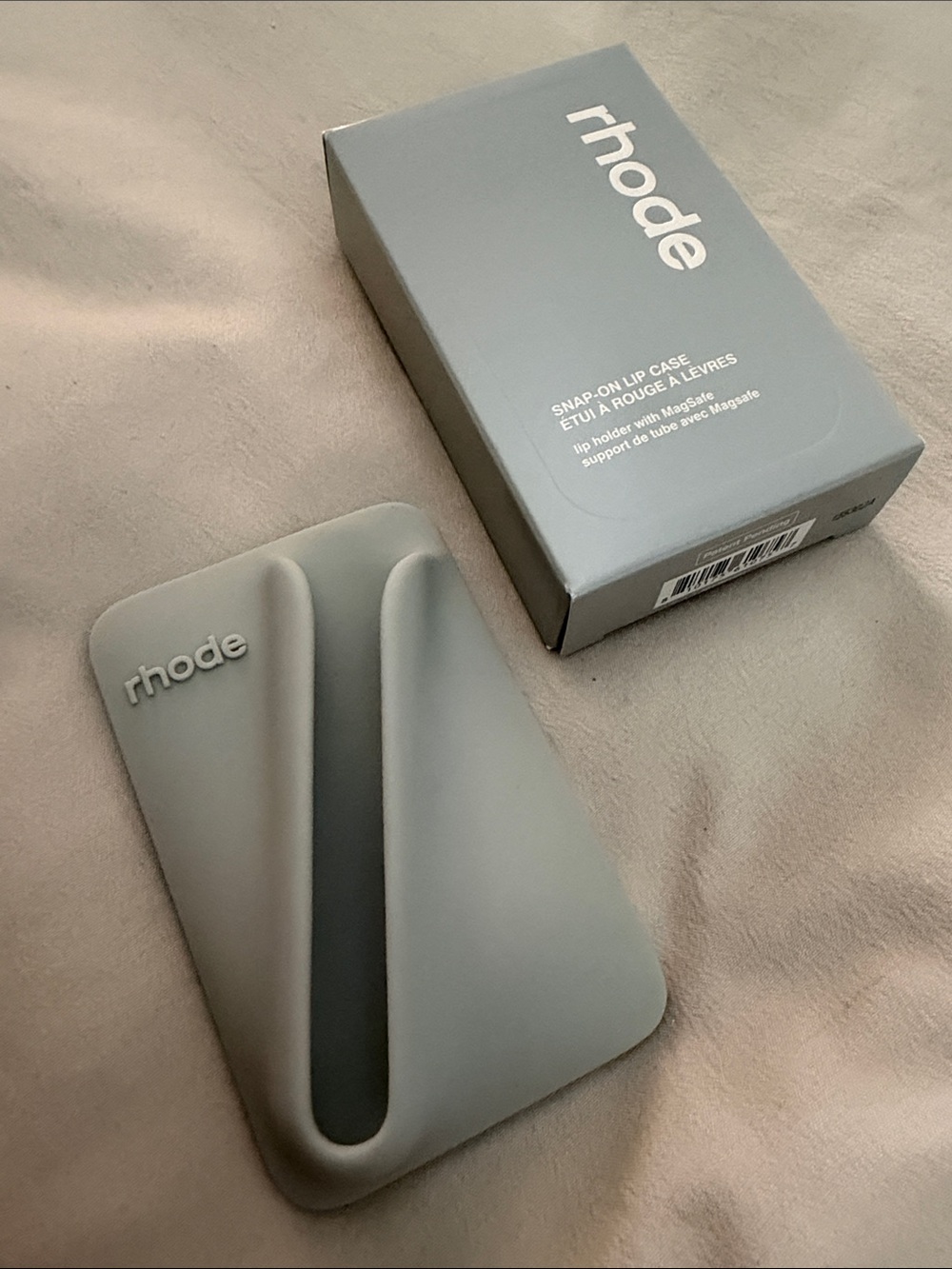 RHODE Silicone MagSafe Snap-On Lip Case in Gray